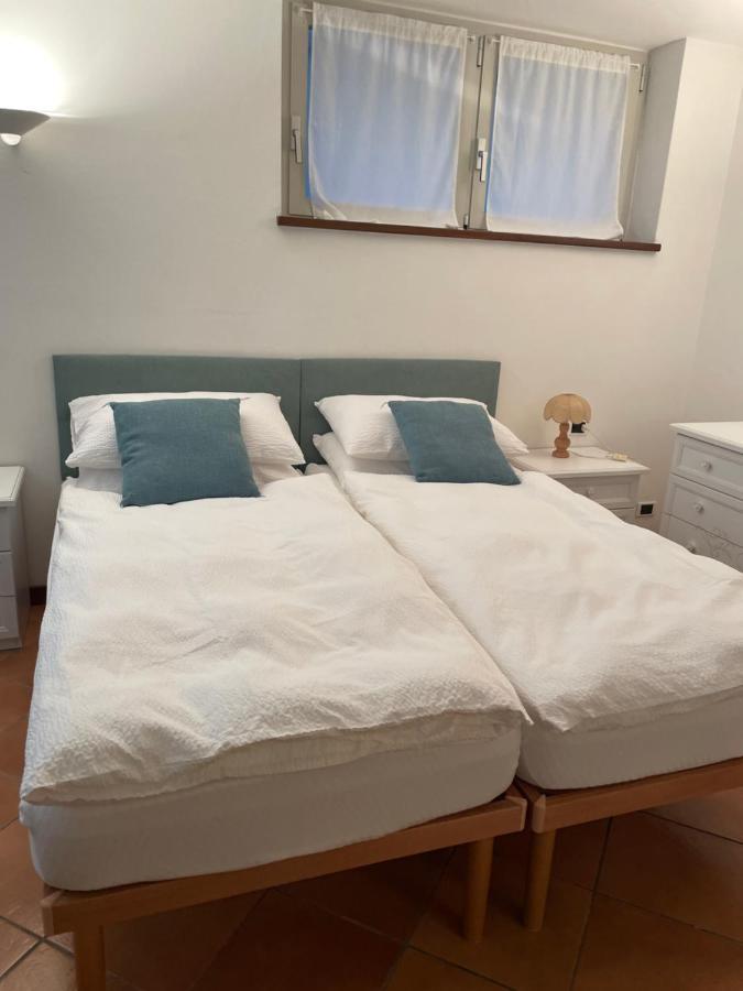 Tatjana House Apartment เบรนโซเน ซูล การ์ดา ภายนอก รูปภาพ