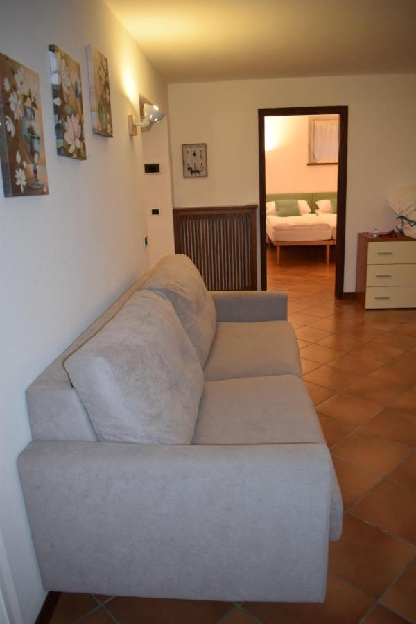 Tatjana House Apartment เบรนโซเน ซูล การ์ดา ภายนอก รูปภาพ