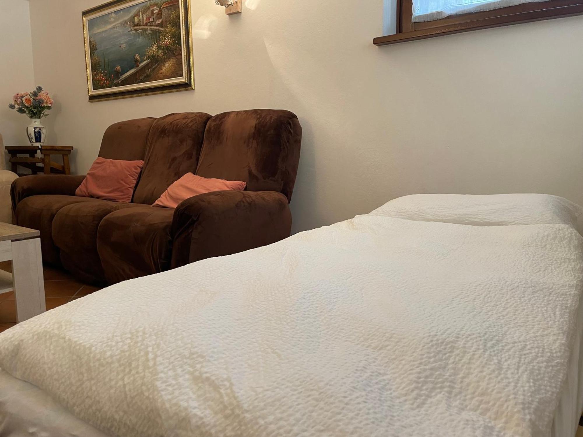 Tatjana House Apartment เบรนโซเน ซูล การ์ดา ภายนอก รูปภาพ