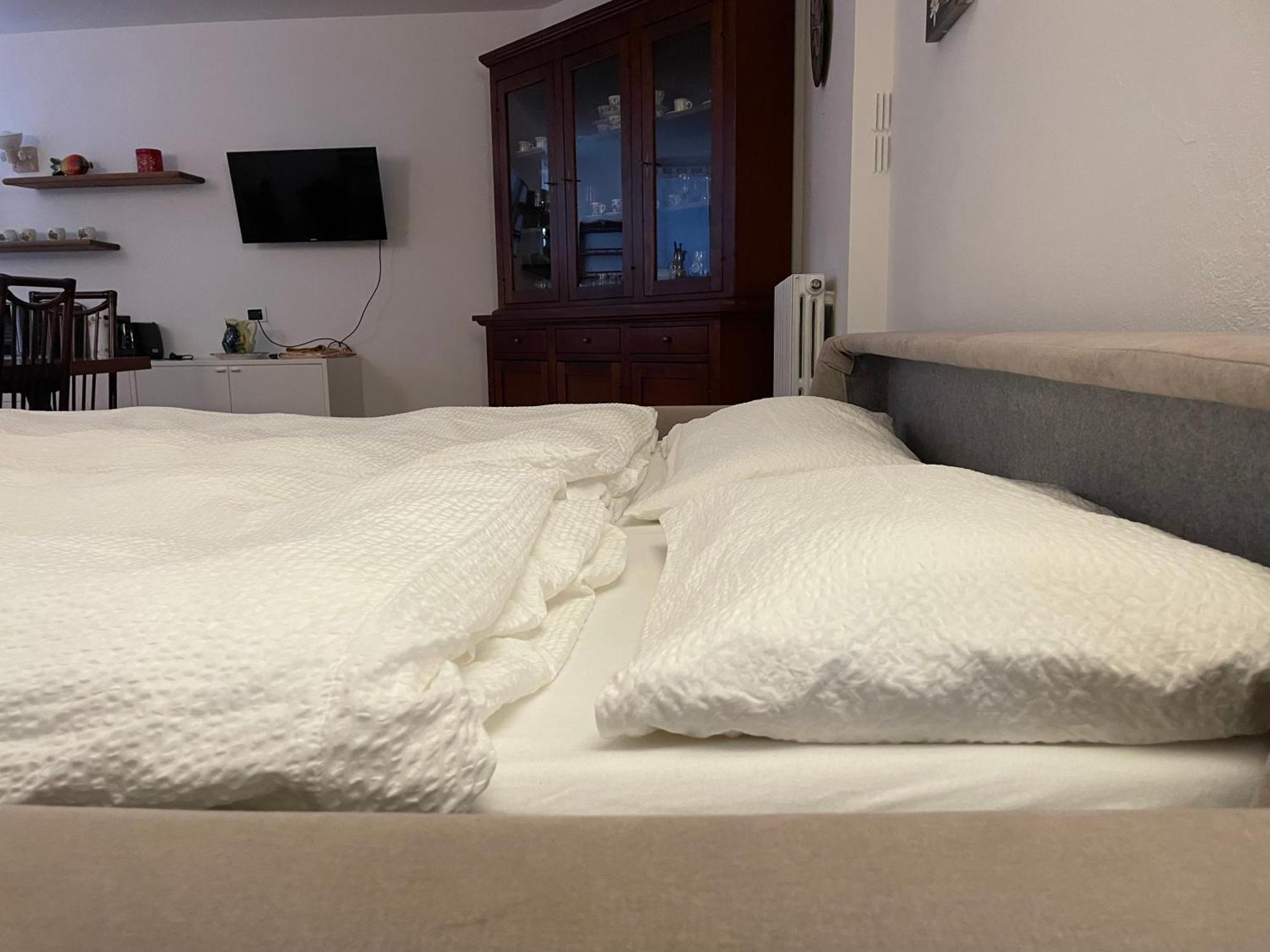 Tatjana House Apartment เบรนโซเน ซูล การ์ดา ภายนอก รูปภาพ